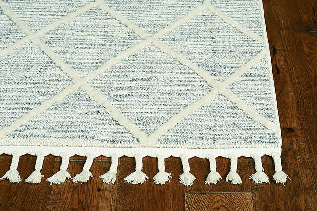 Hudmere Gray 7'10 x 10'10 Rug - Thumbnail - Image 3