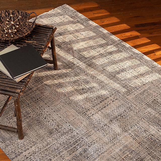 Hulgeo Gray 2'7 x 10' Rug - Thumbnail - Image 2