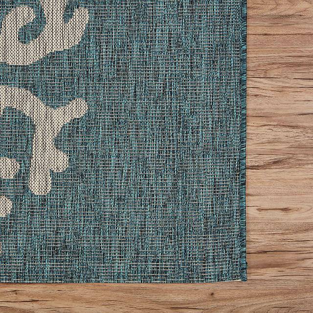 Humnia Blue/Gray 5' x 7' Indoor/Outdoor Rug - Thumbnail - Image 4