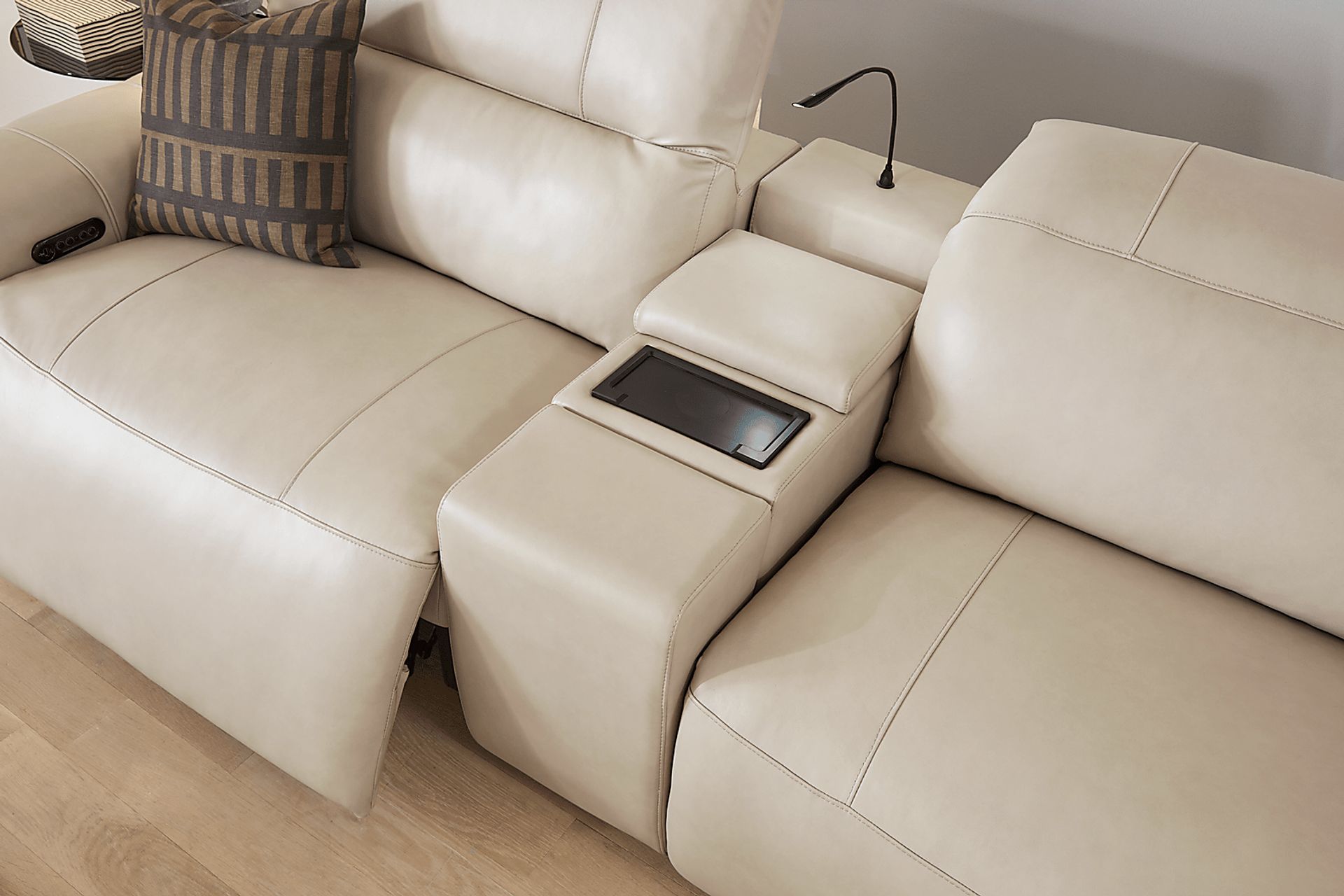 Huntington Ivory Leather 6 Pc Dual Power Reclining Sectional - Image 5
