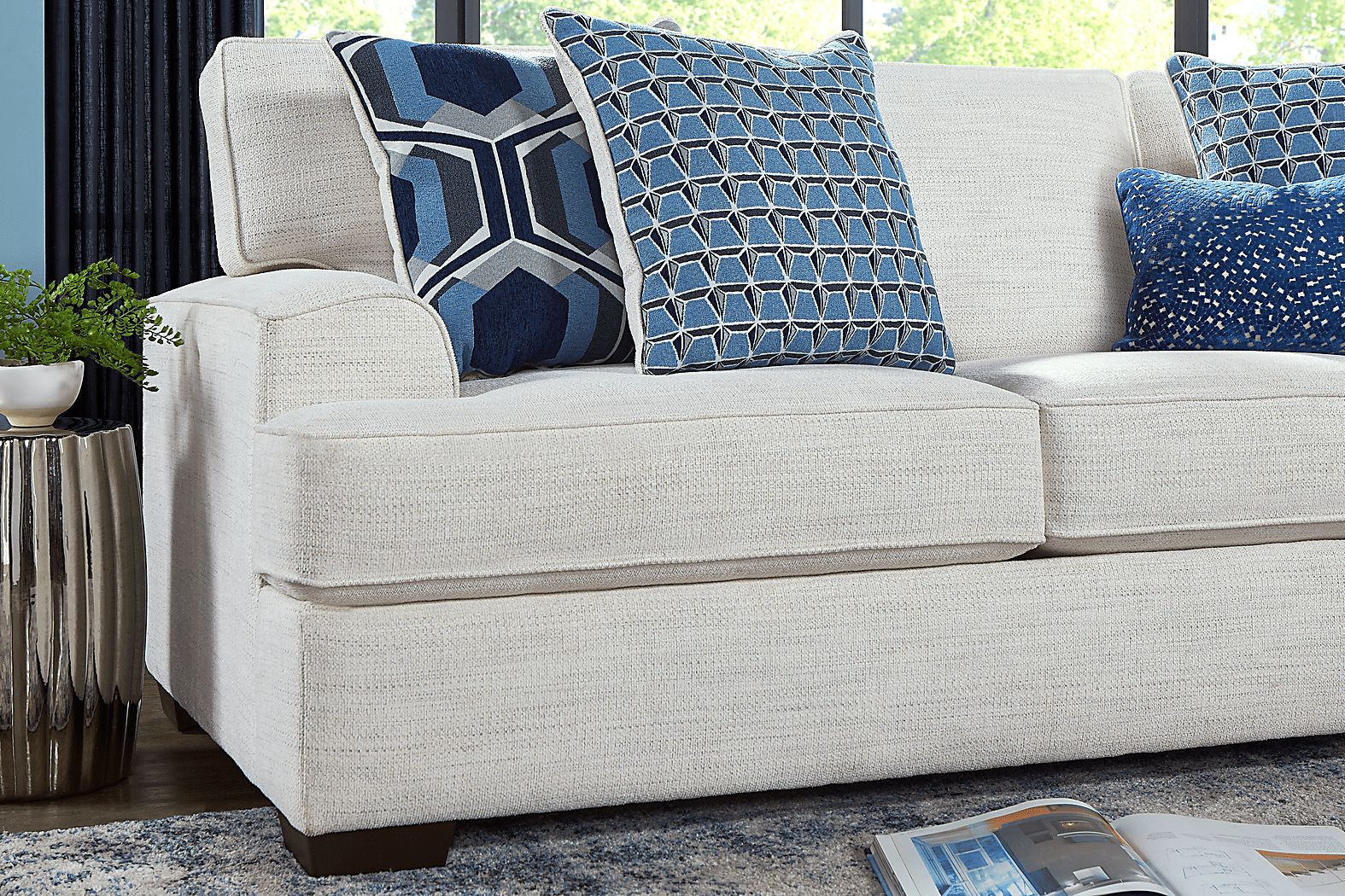 Hutchinson Living Room Set - Thumbnail 4