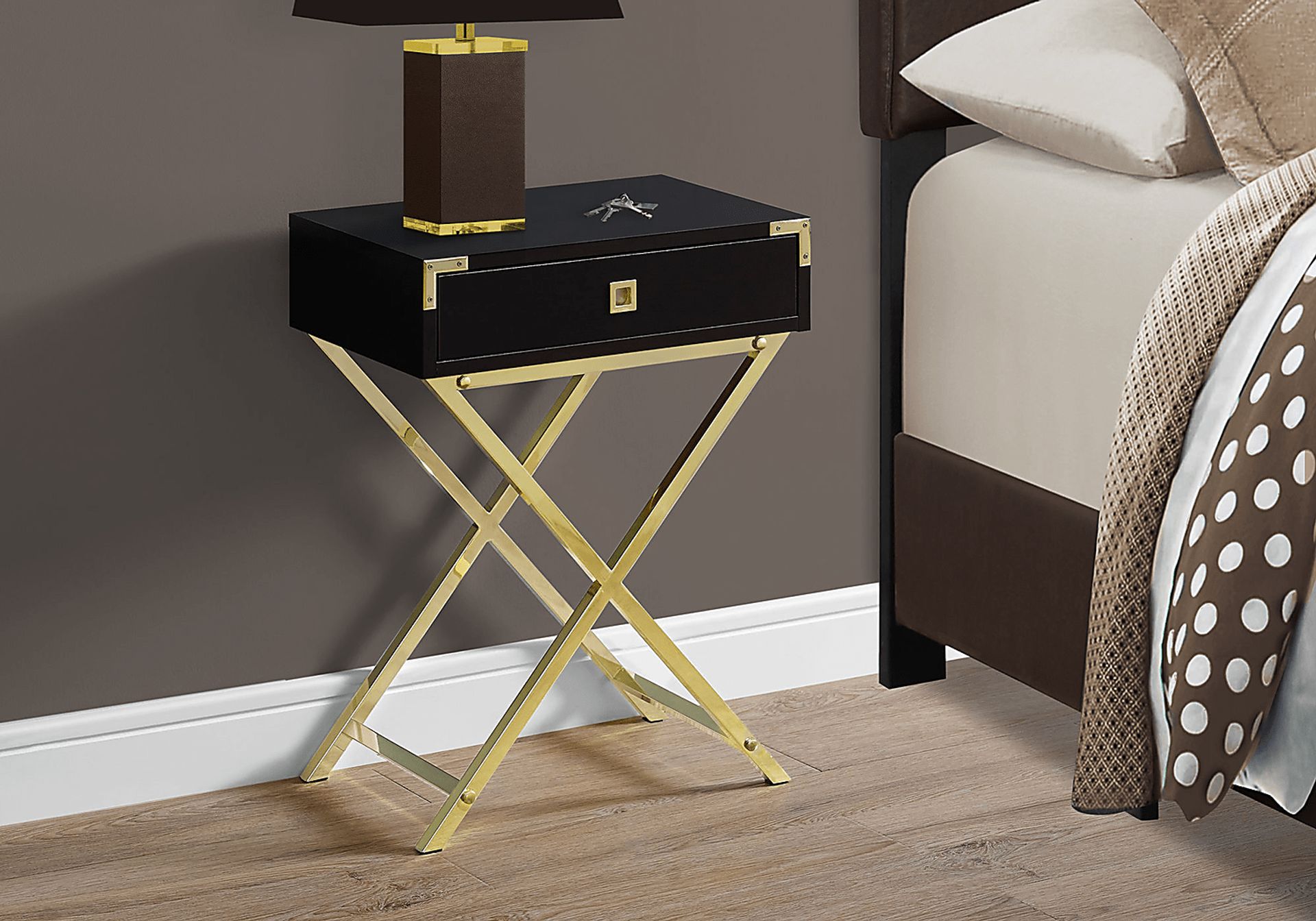 Hydesdale Cappuccino Accent Table - Image 3