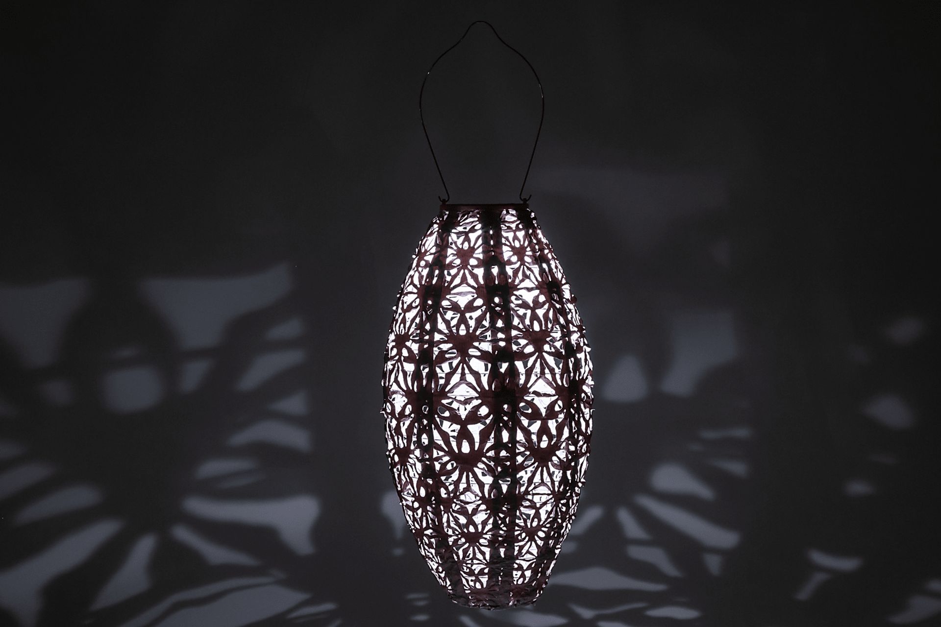 Hymin Estates Outdoor Pink Solar Lantern - Image 19