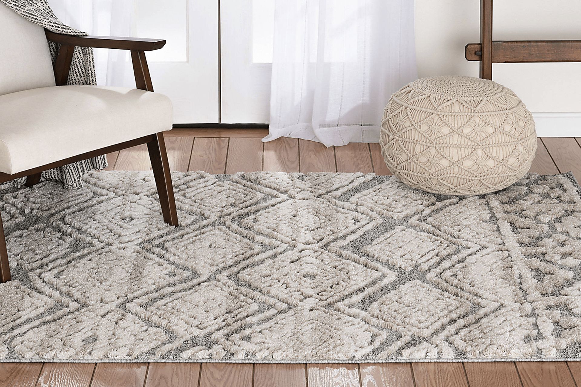 Idalia Gray Rug Rooms to Go