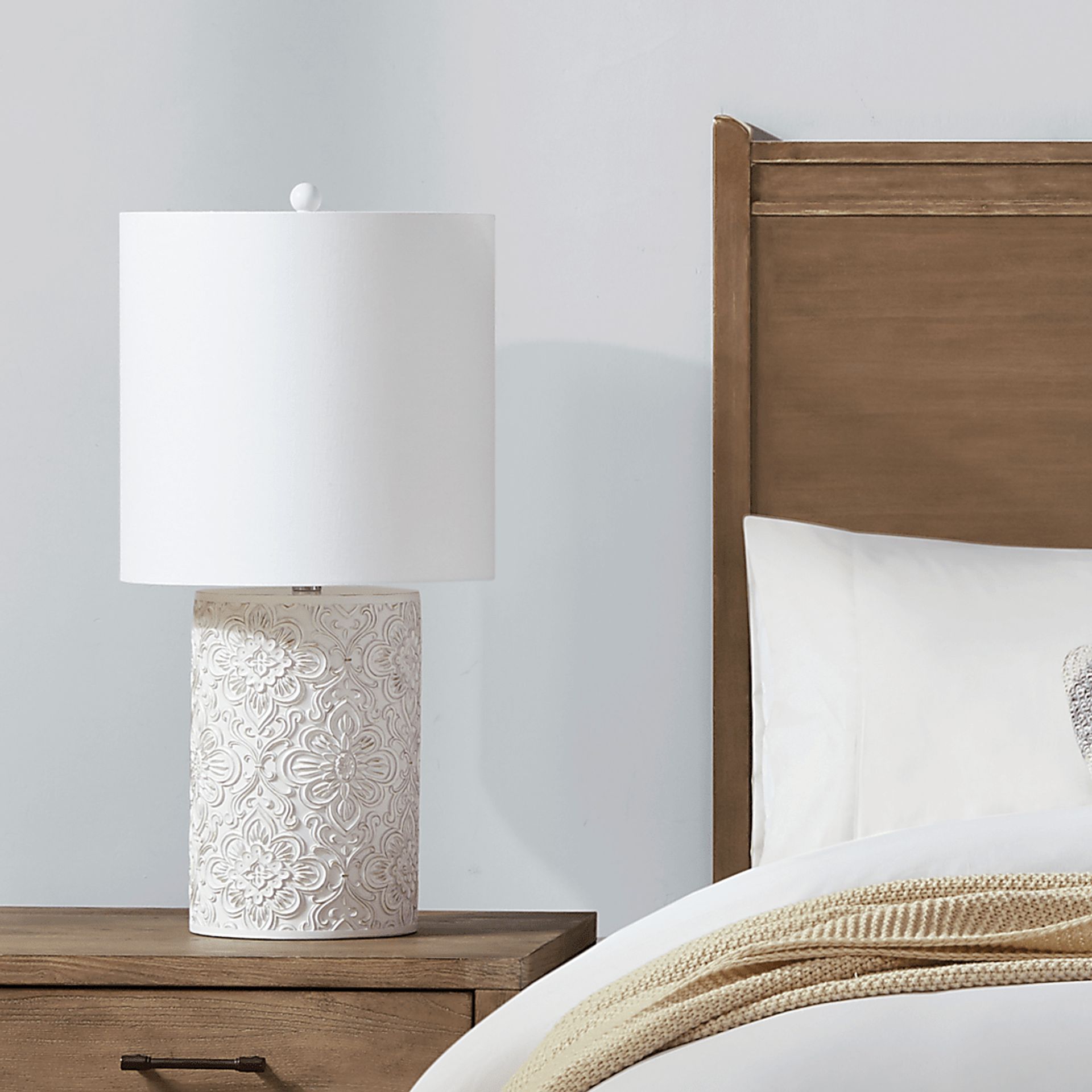 Iden Hills Ivory Lamp - Image 7