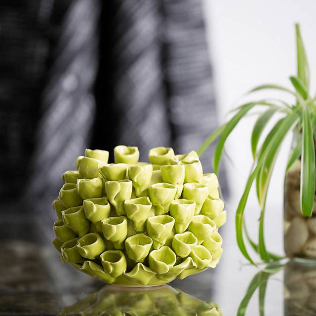 Idle Cay Lime Green Candle Holder - Thumbnail - Image 3