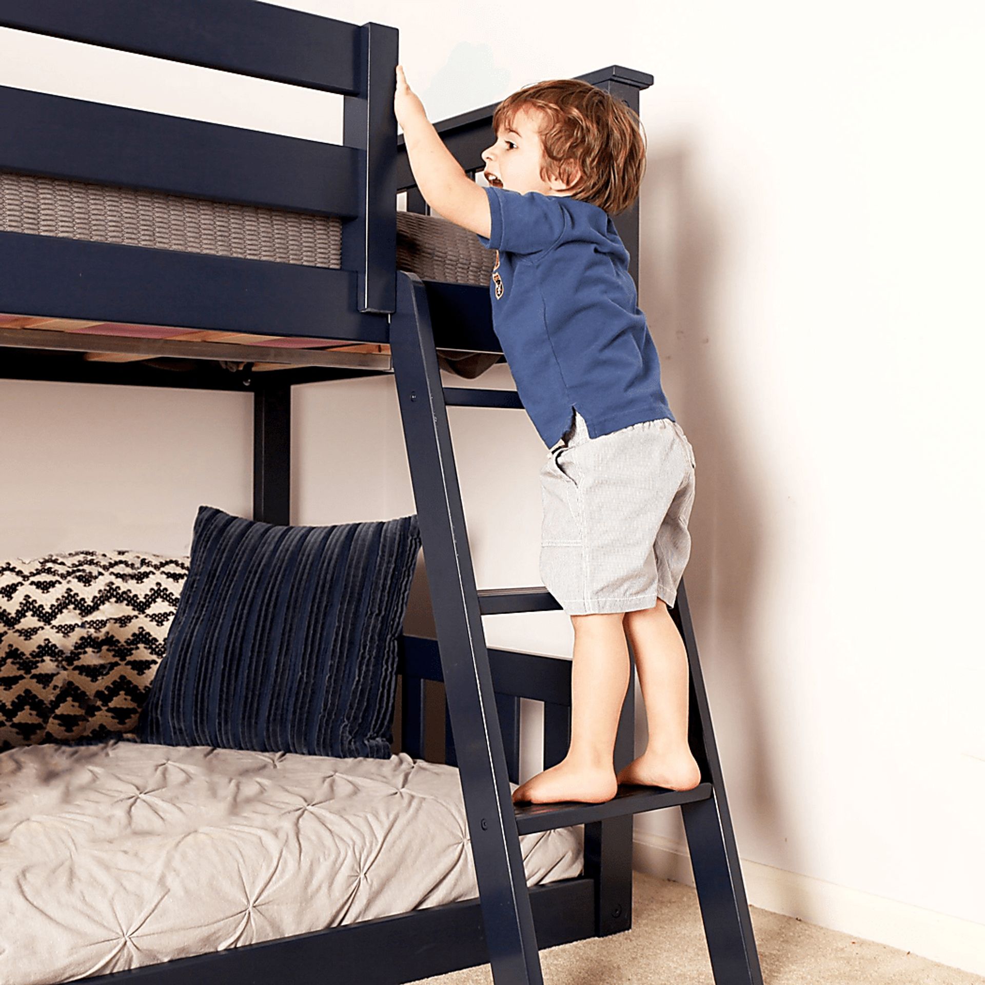 Kids Imonie Blue Twin/Twin Low Bunk Bed - Image 5