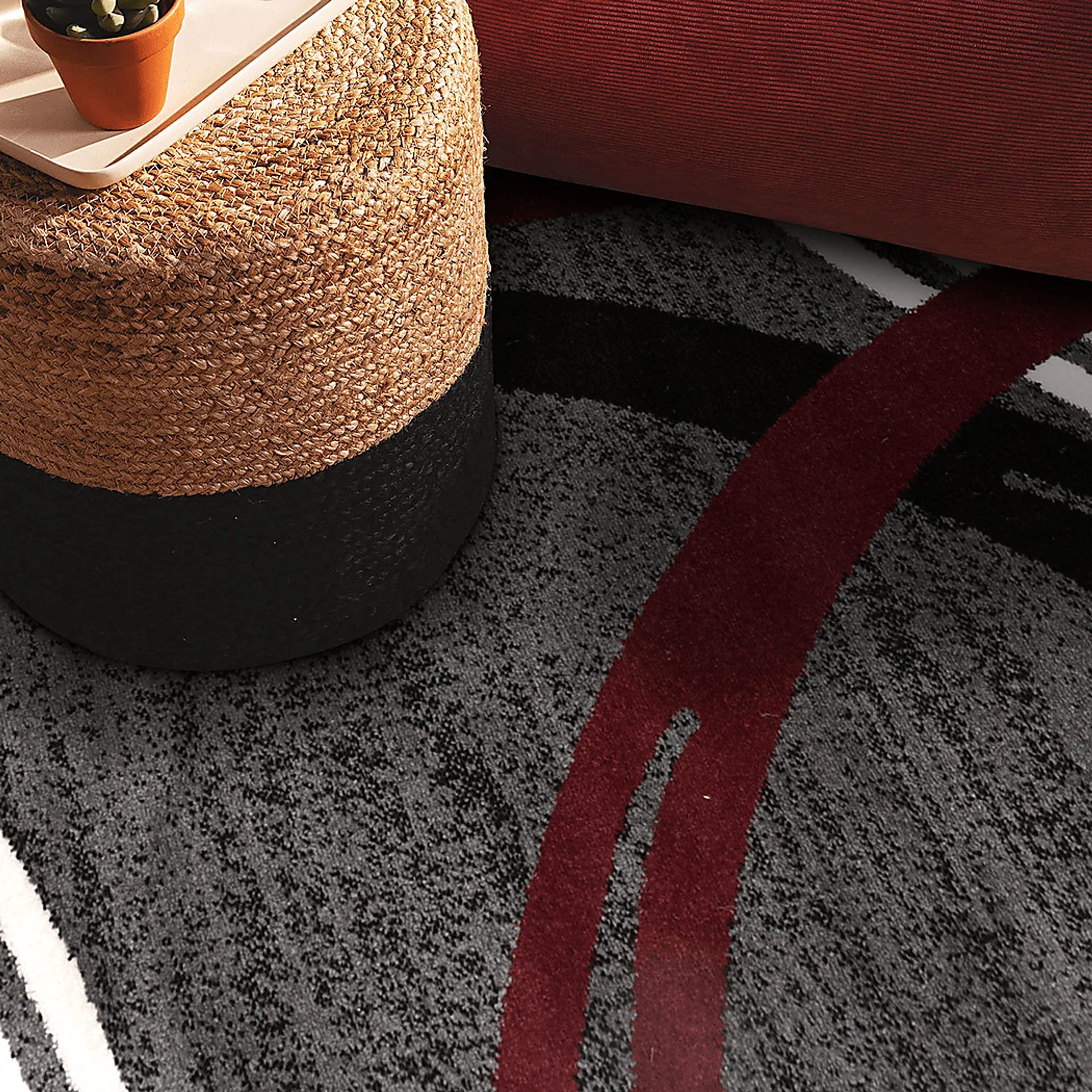 Ineran Red 5'3 x 7'3 Rug - Image 6