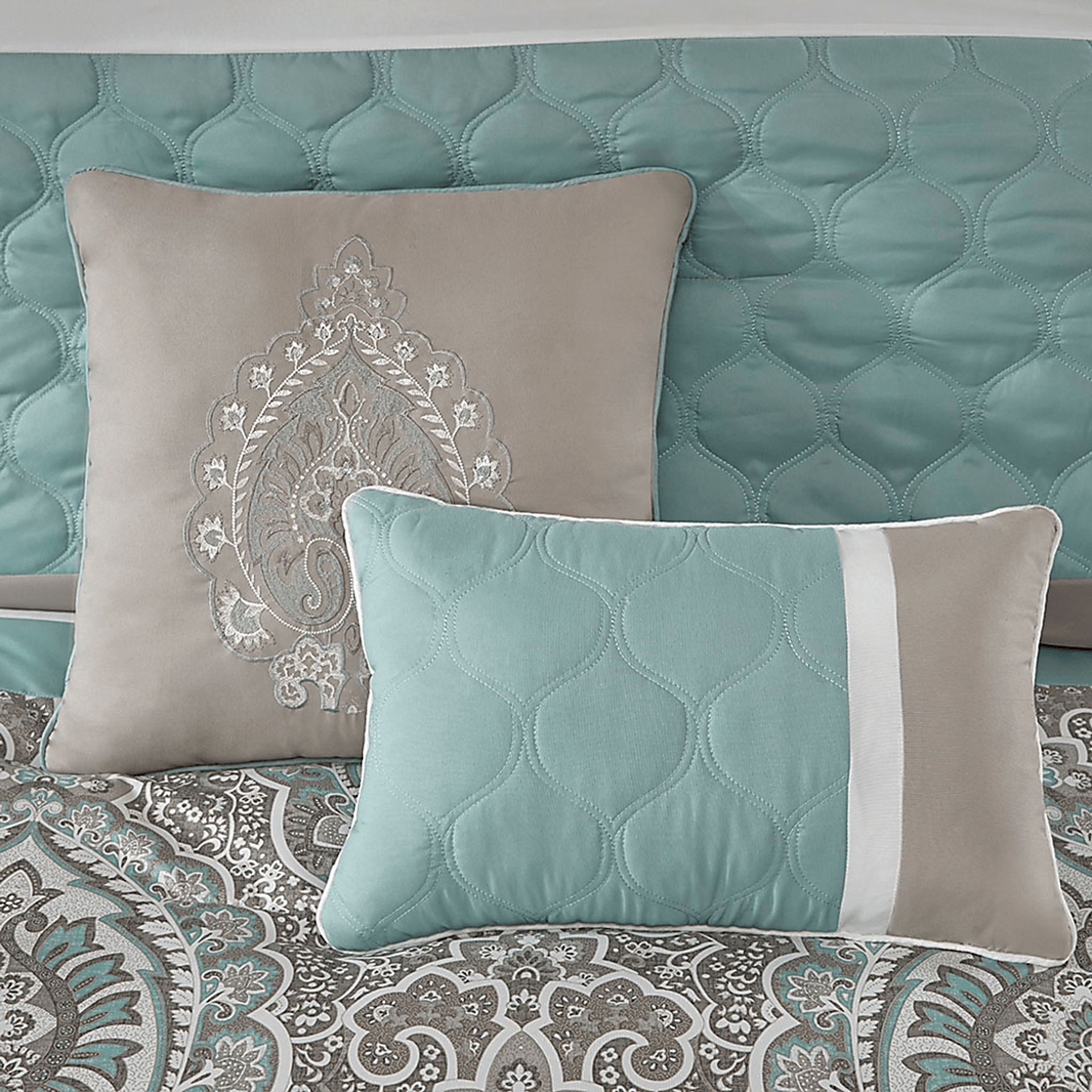 Inerness Green 8 Pc King Comforter Set - Image 7