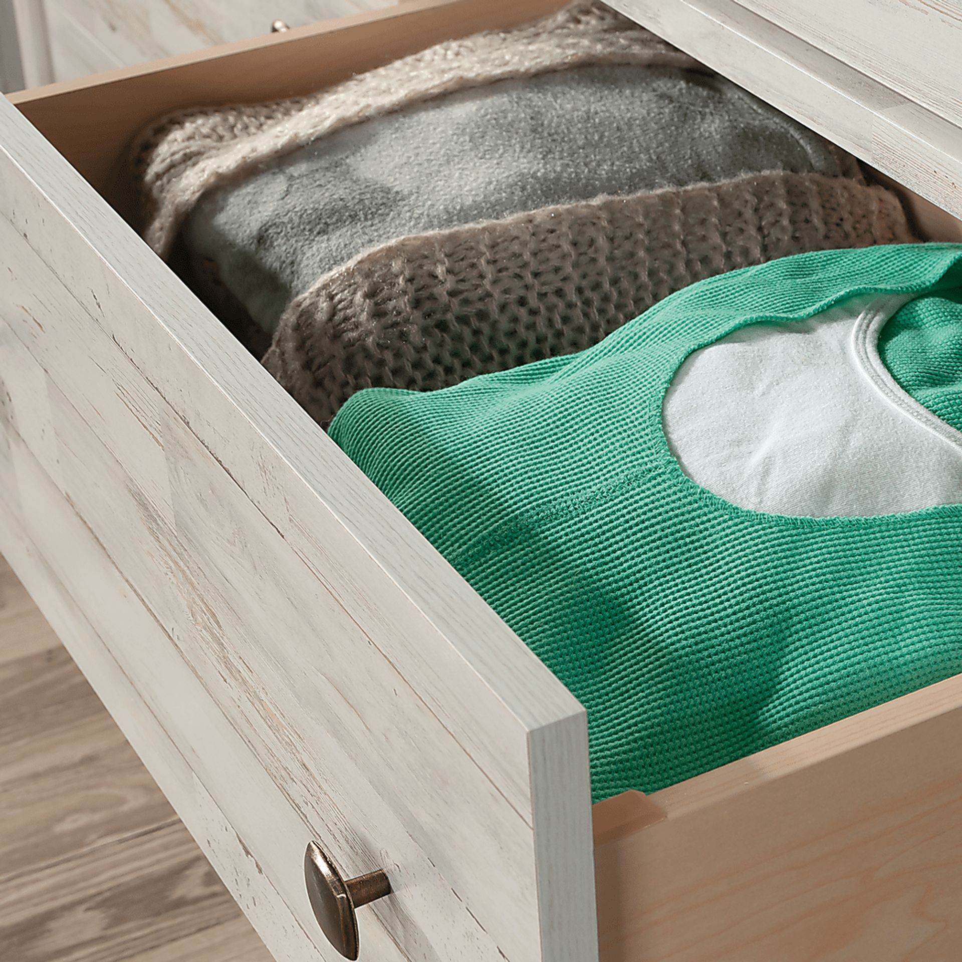 Ingeborg White Dresser - Image 3