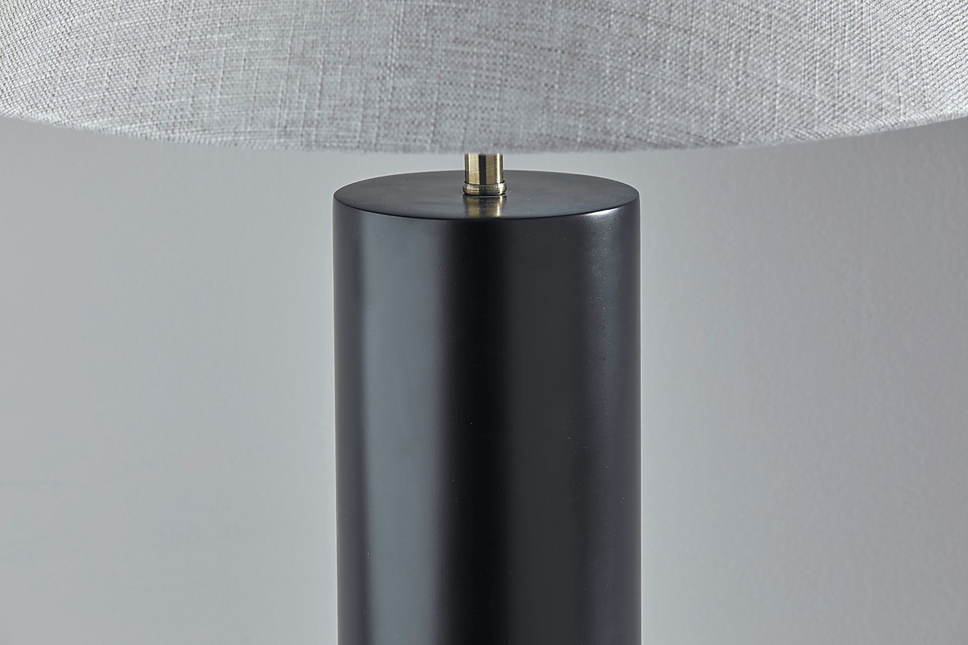Innsbruck Strasse Black Lamp - Image 5