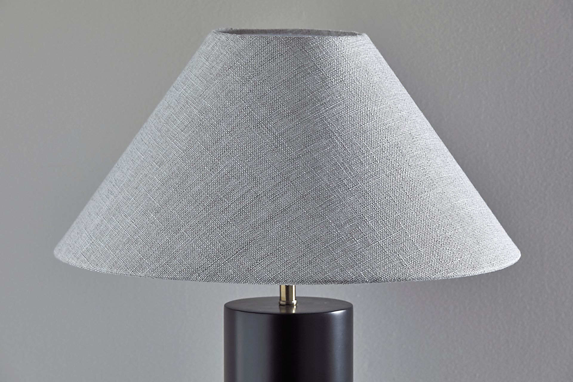 Innsbruck Strasse Black Lamp - Image 6