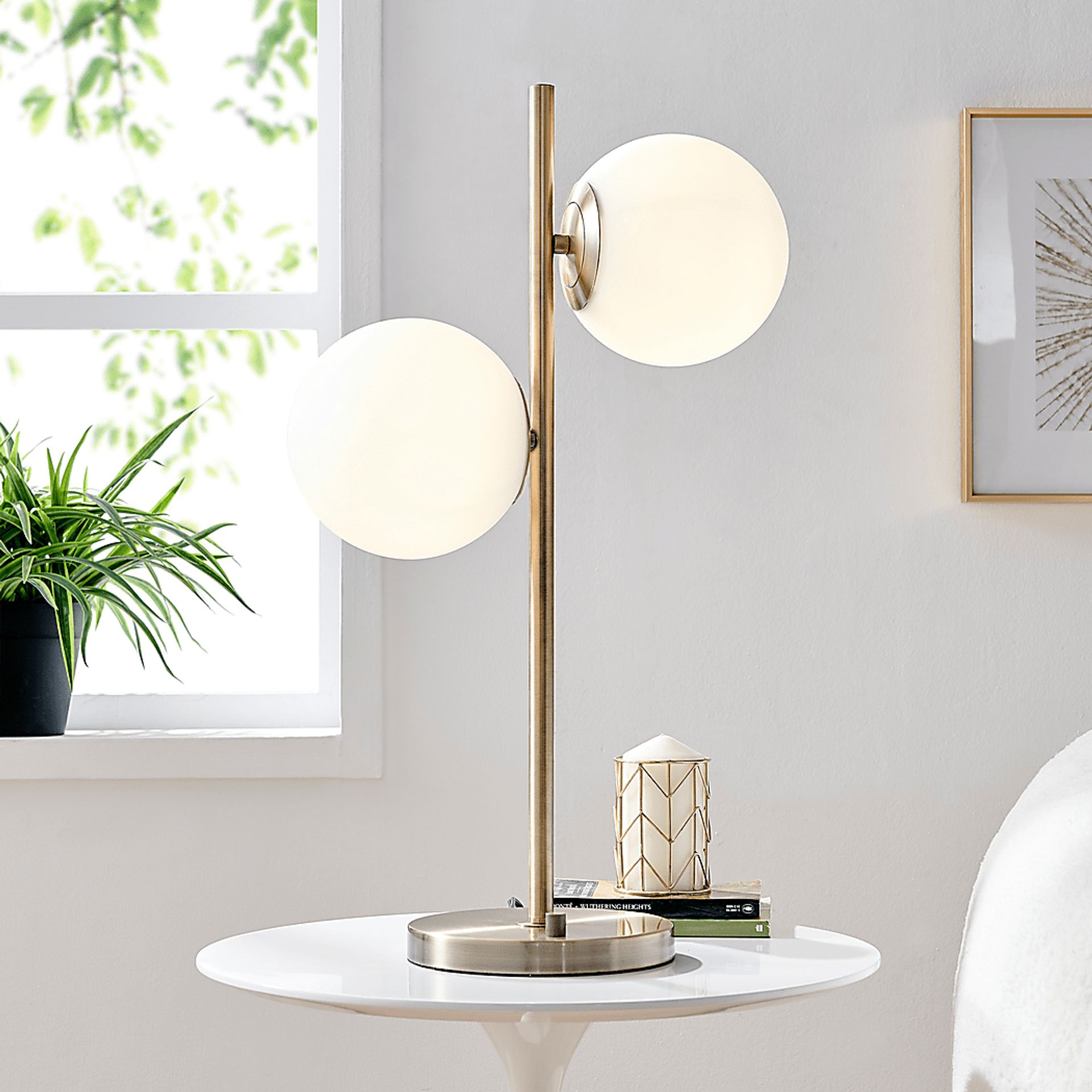 Interlake Place Gold Lamp - Image 2
