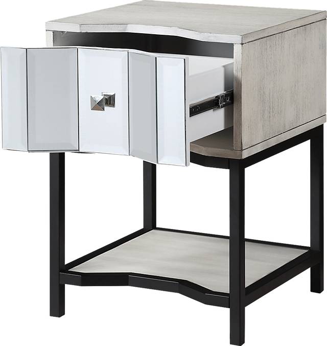 Inverleigh White End Table - Thumbnail - Image 2