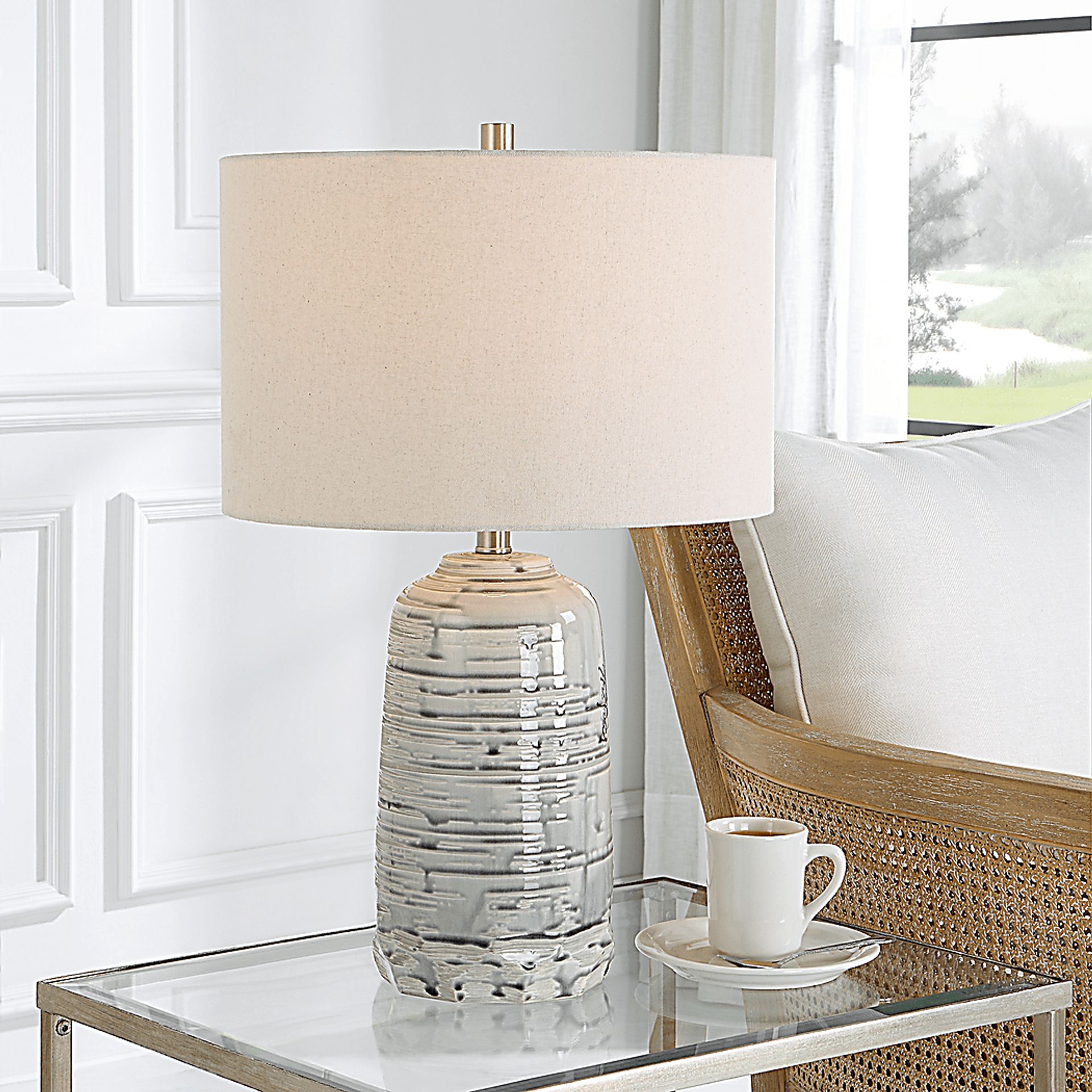Ionis Cove Ivory Lamp - Image 5