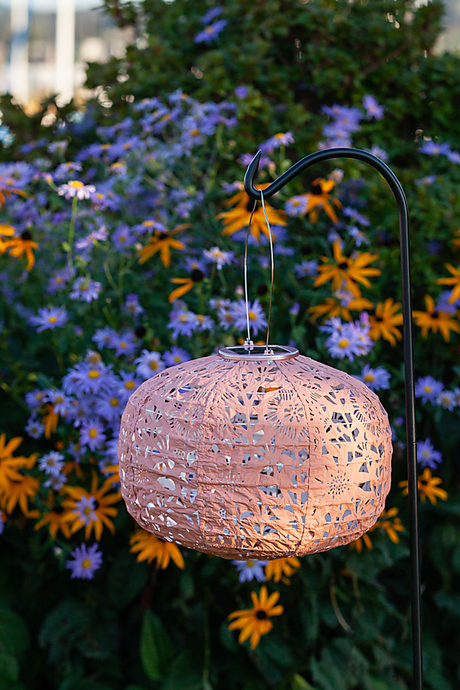 Irian Island Outdoor Clay Solar Lantern - Image 10