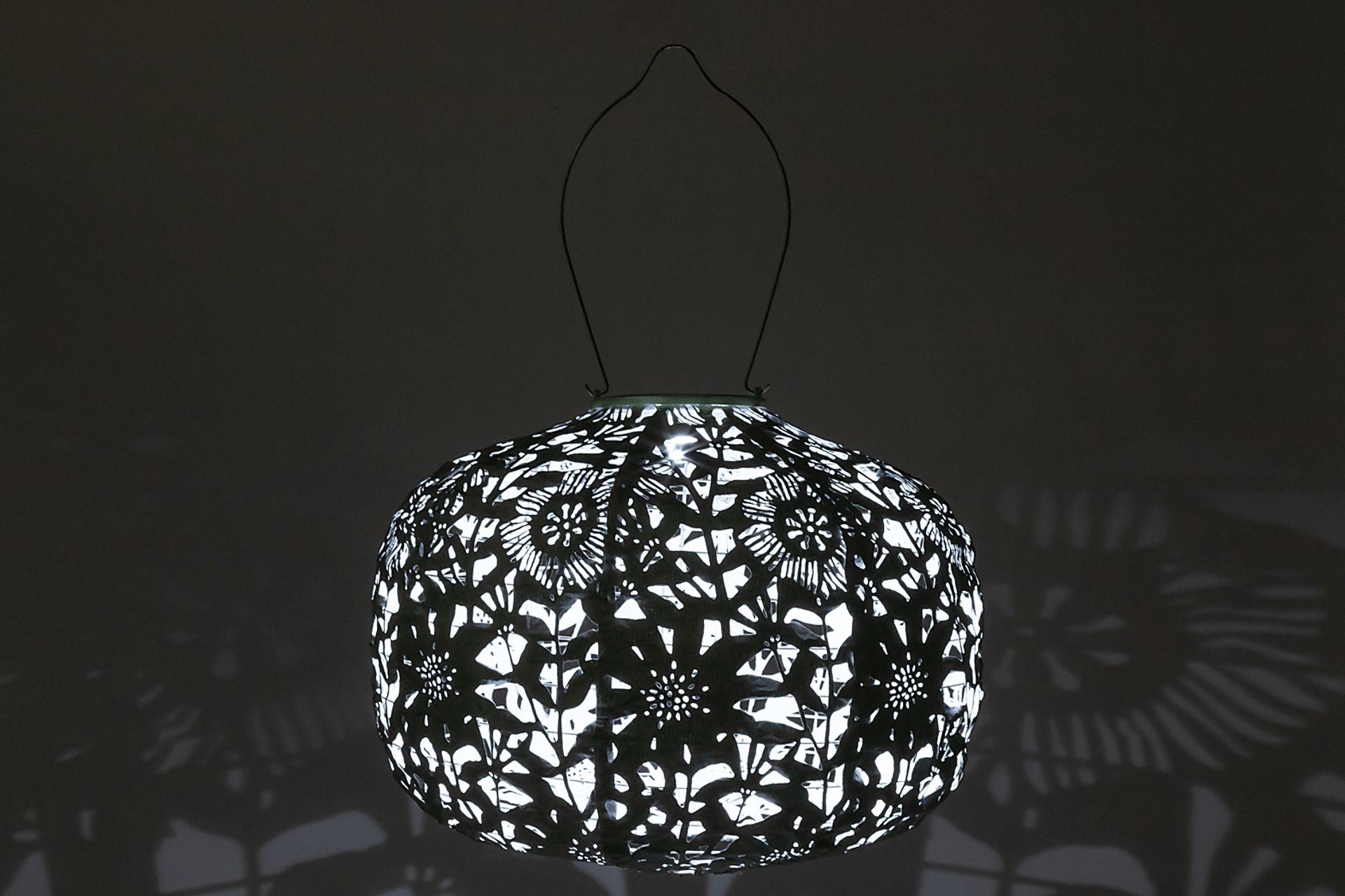 Irian Island Outdoor Sage Solar Lantern - Image 23