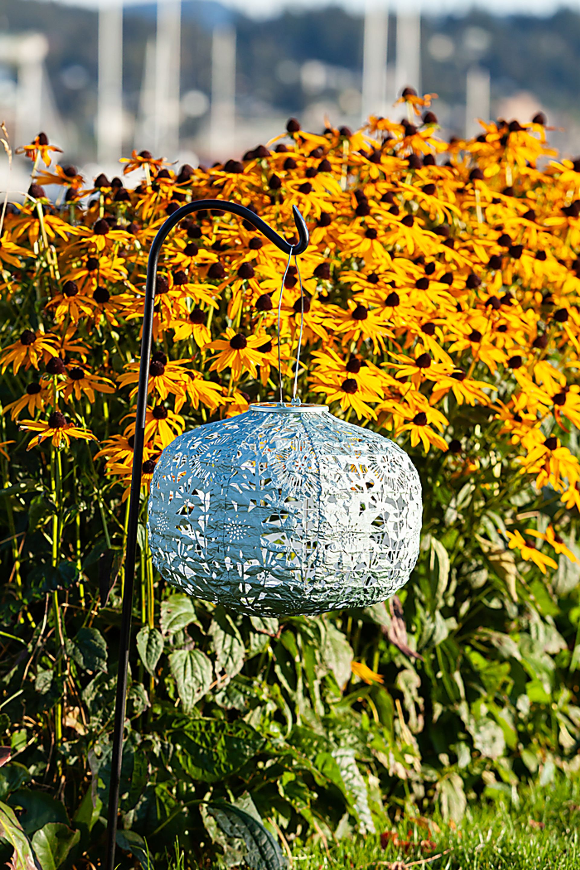 Irian Island Outdoor Sage Solar Lantern - Image 6