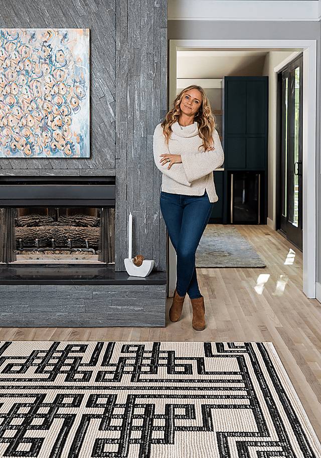 Irolam Black 5'7 x 7'7 Rug - Thumbnail - Image 3