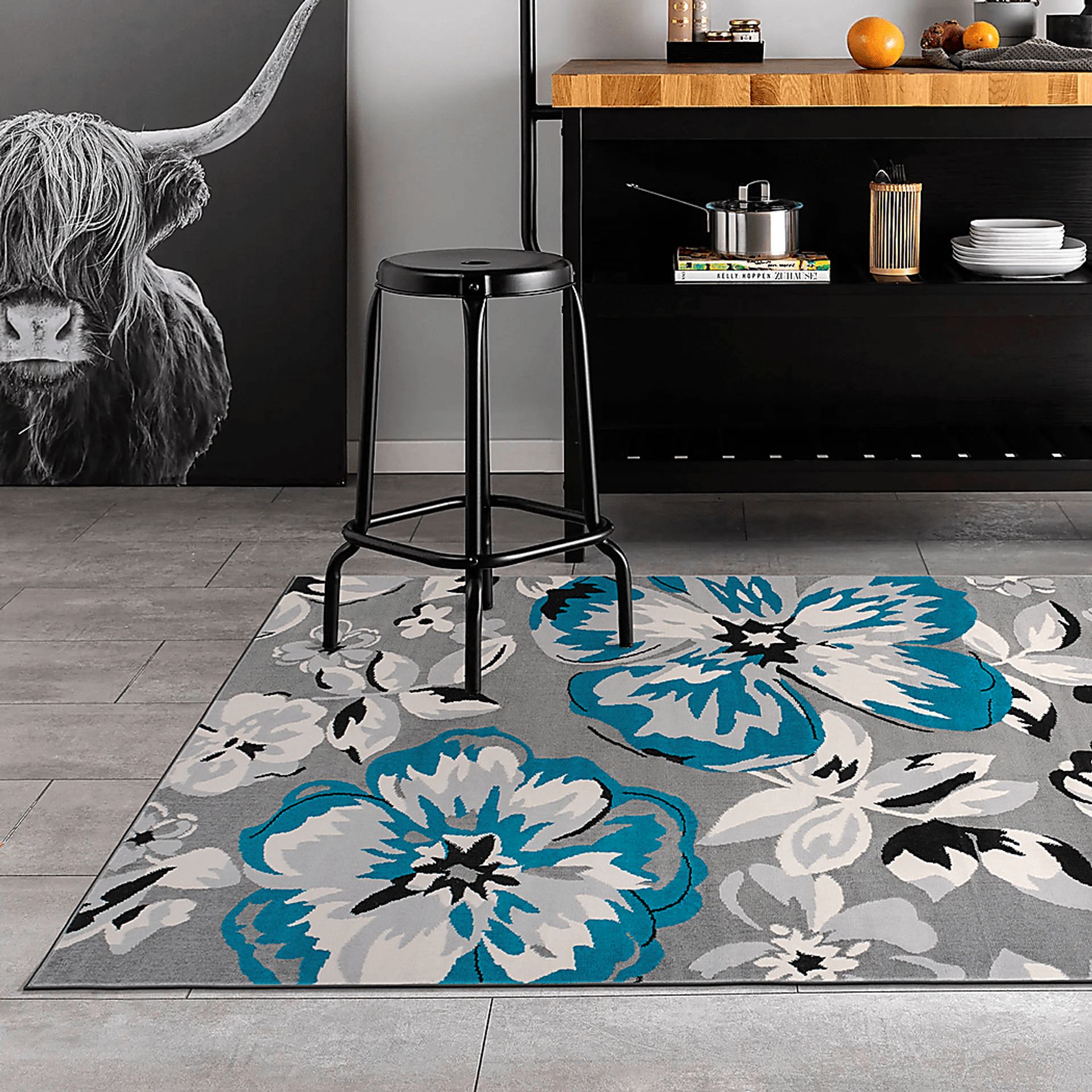 Iselana I Blue 5' x 7' Rug - Image 4
