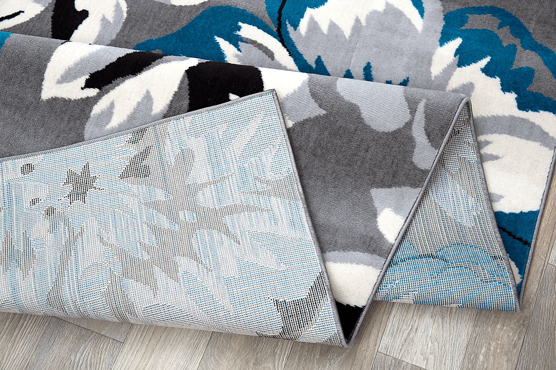 Iselana I Blue 5' x 7' Rug - Image 8