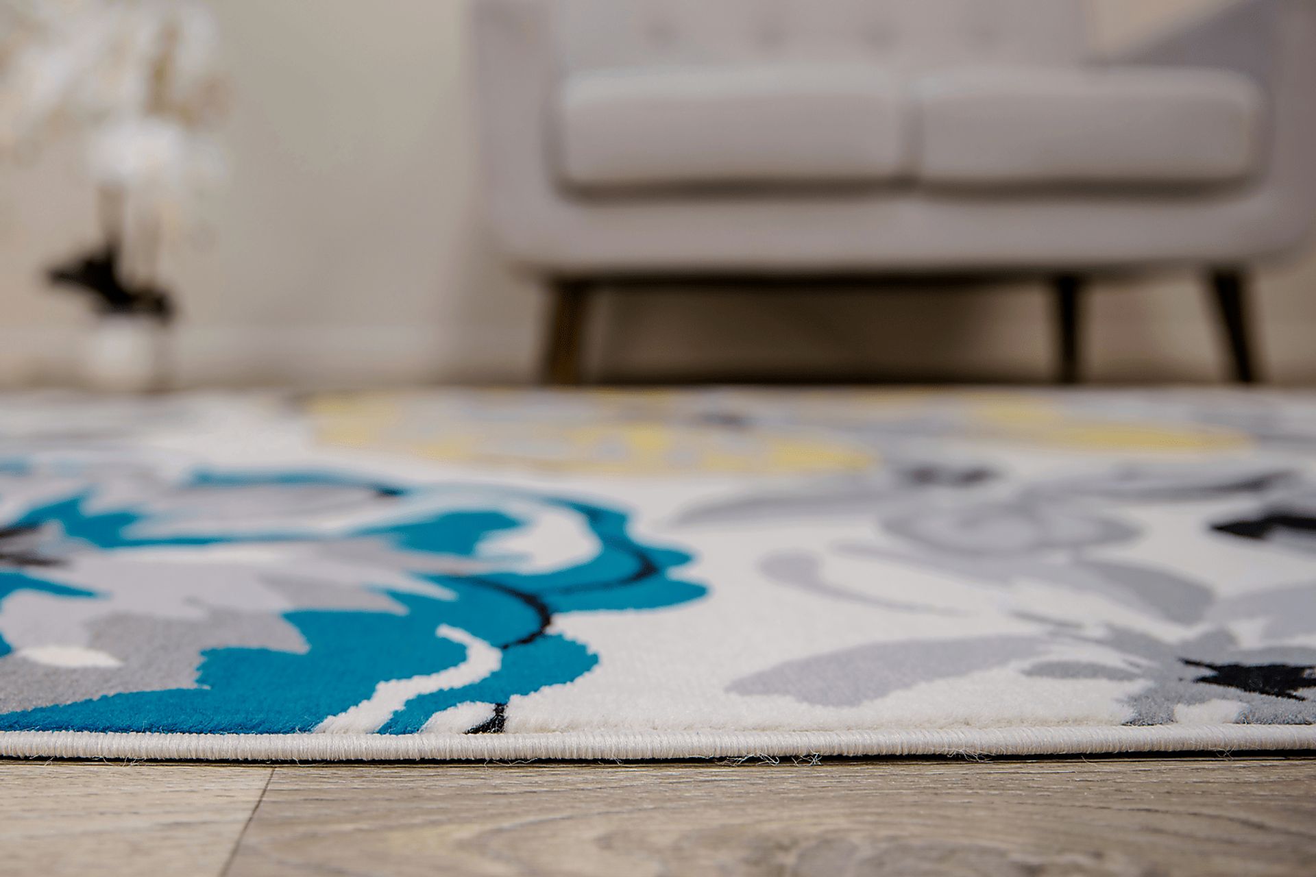 Iselana I Cream 5' x 7' Rug - Image 8