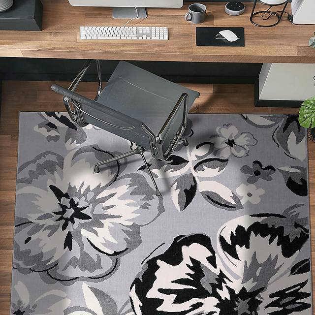 Iselana I Gray 5' x 7' Rug - Thumbnail - Image 5
