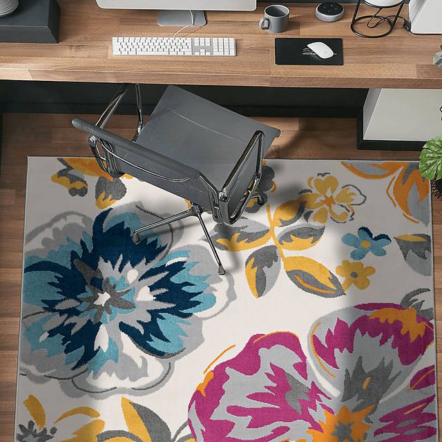 Iselana I Multi 5' x 7' Rug - Thumbnail - Image 3