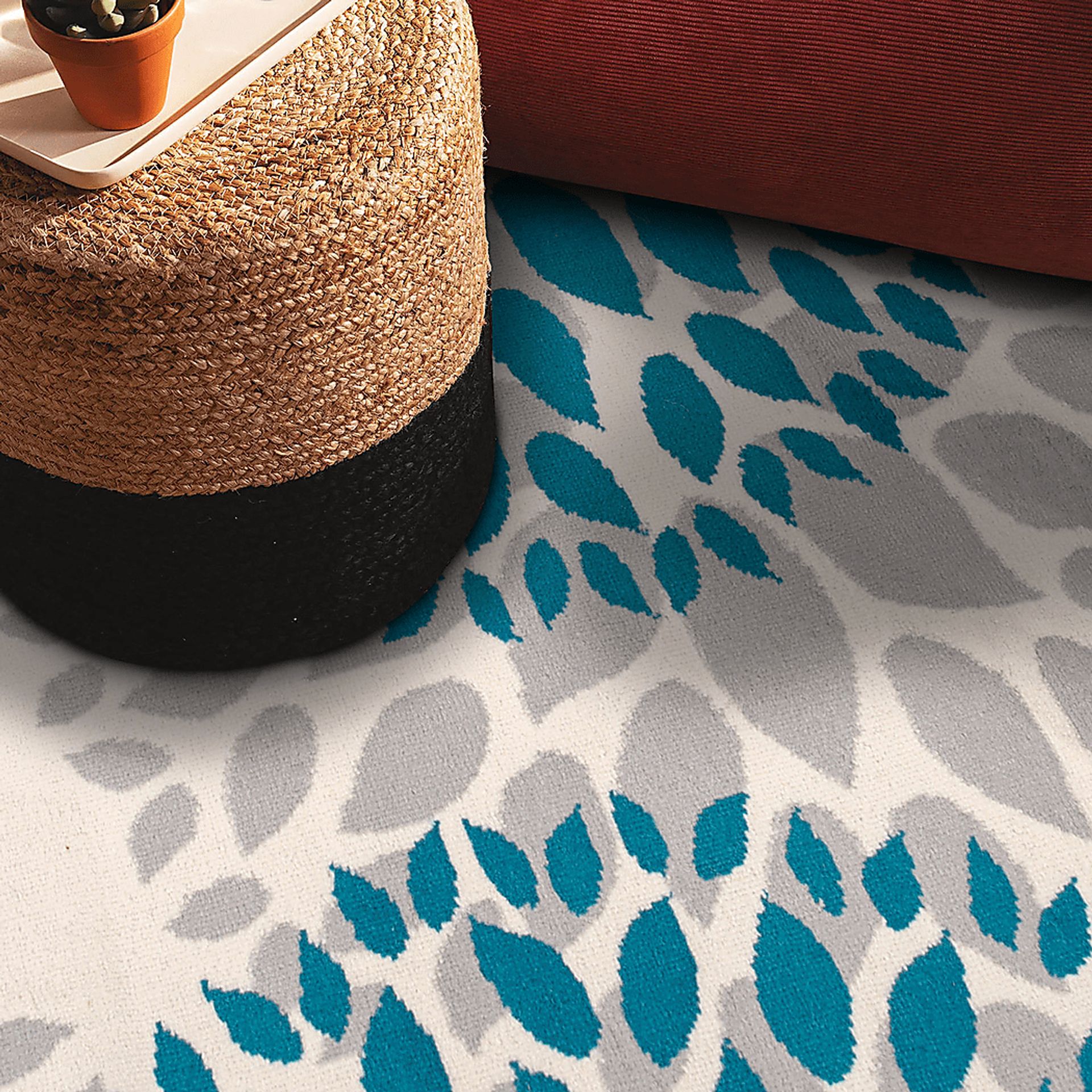 Iselana II Multi 5' x 7' Rug - Image 7