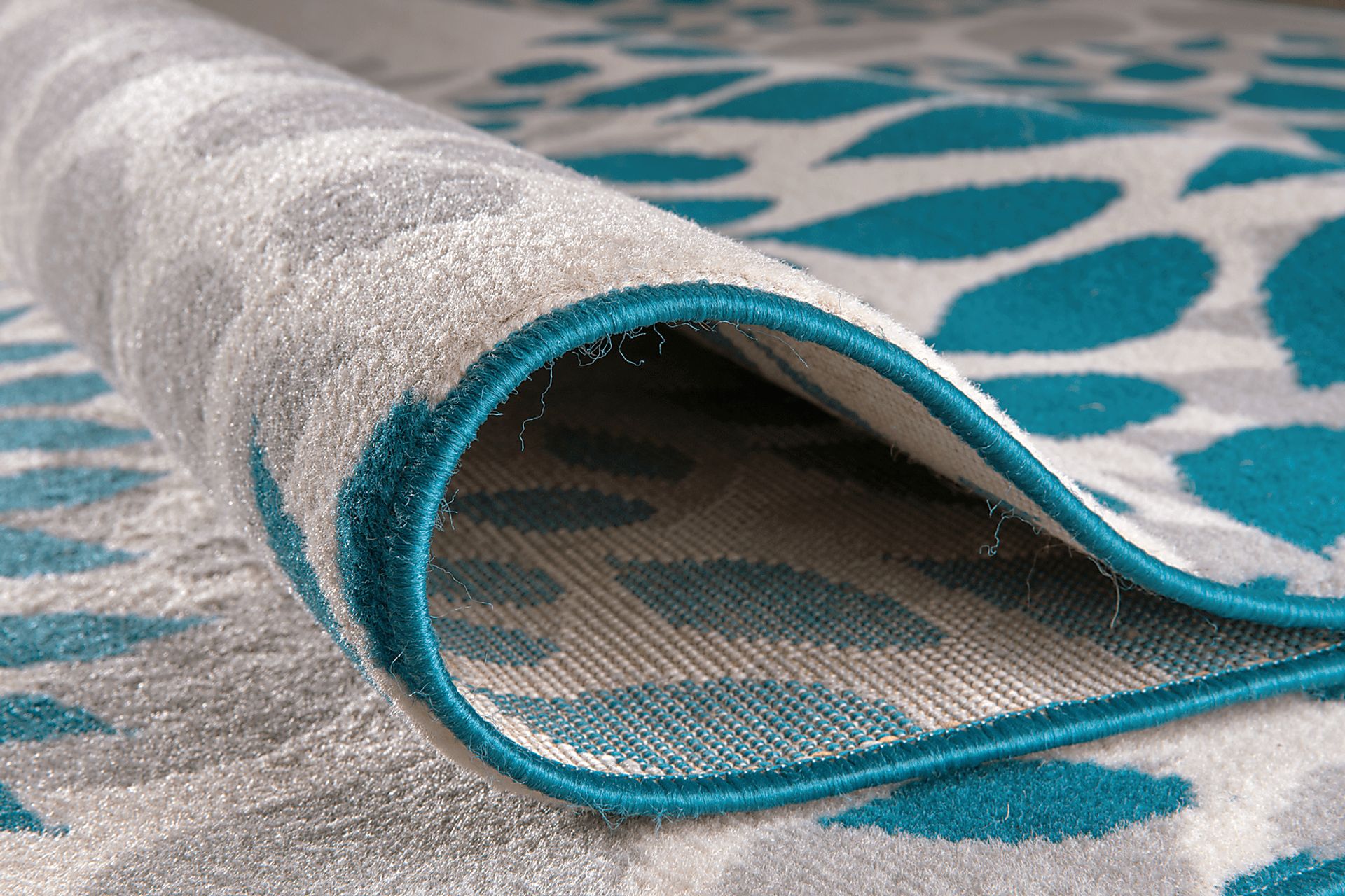 Iselana II Multi 5' x 7' Rug - Image 9