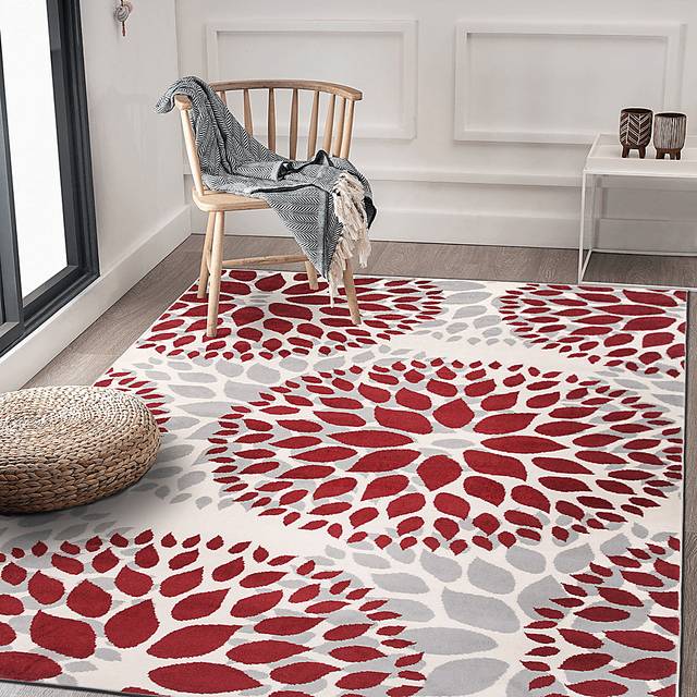 Iselana II Red 5' x 7' Rug - Thumbnail - Image 3