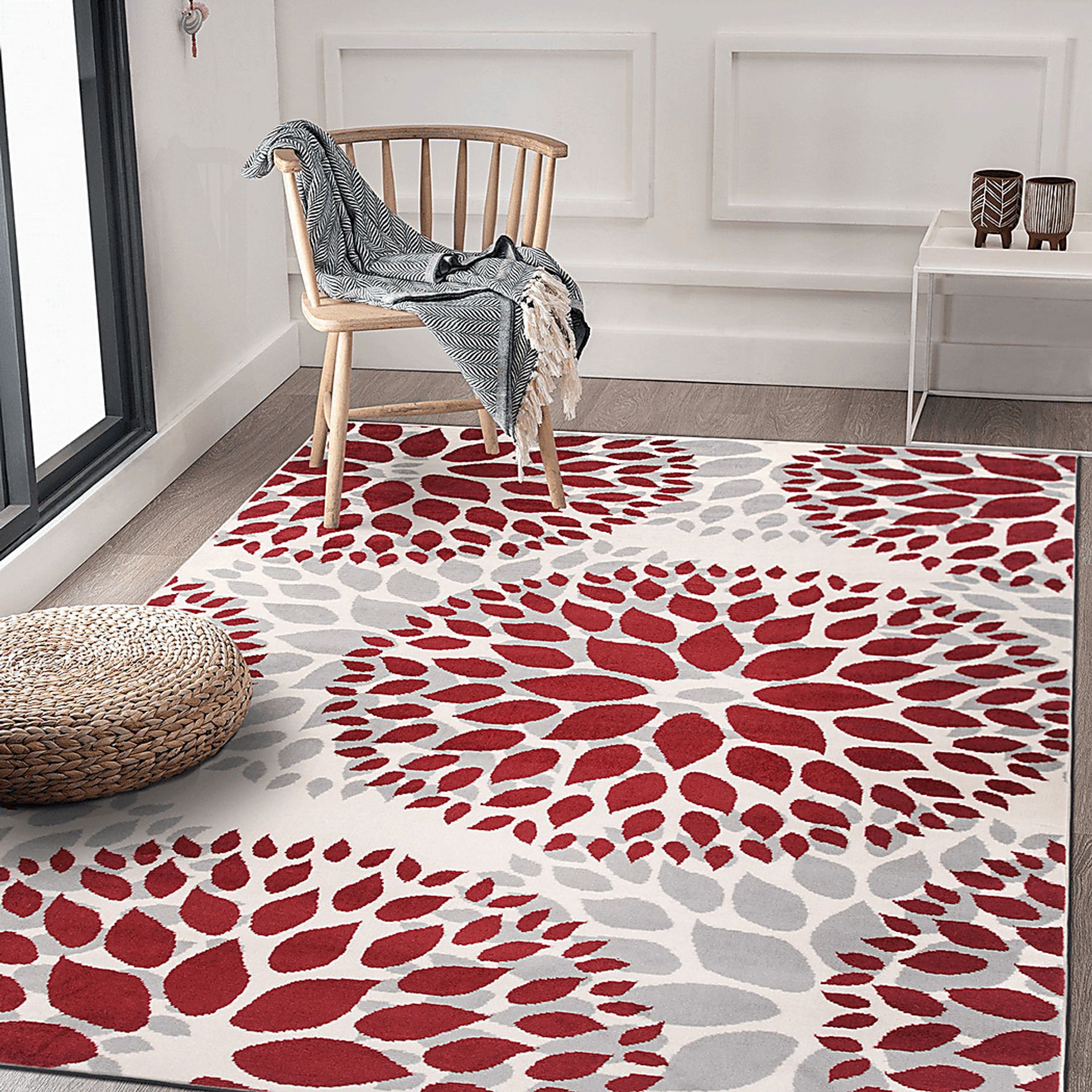 Iselana II Red 5' x 7' Rug - Image 3