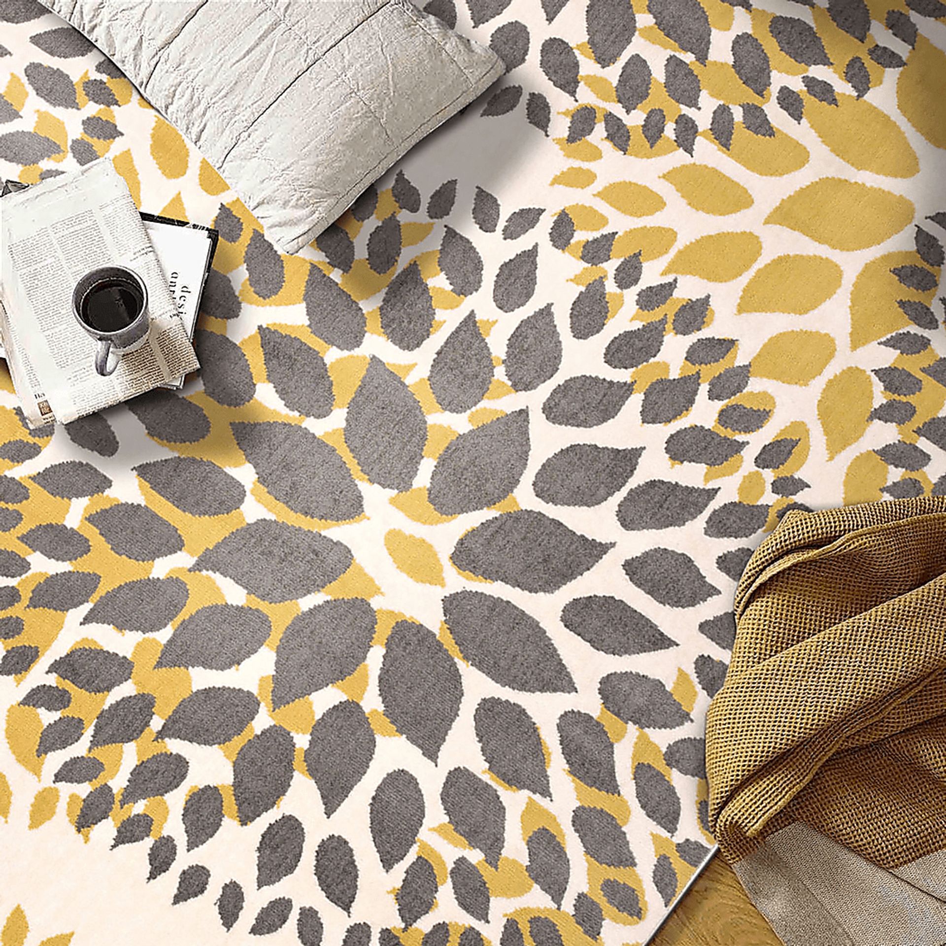 Iselana II Yellow 5' x 7' Rug - Image 6