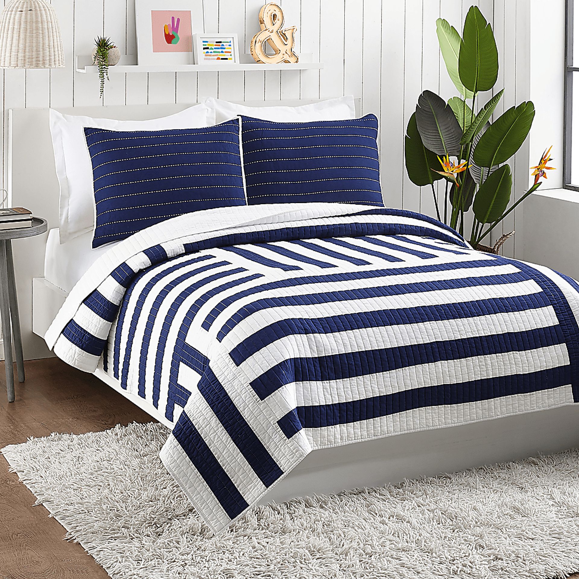 Isham Blue King 3 Pc Quilt Set - Image 1