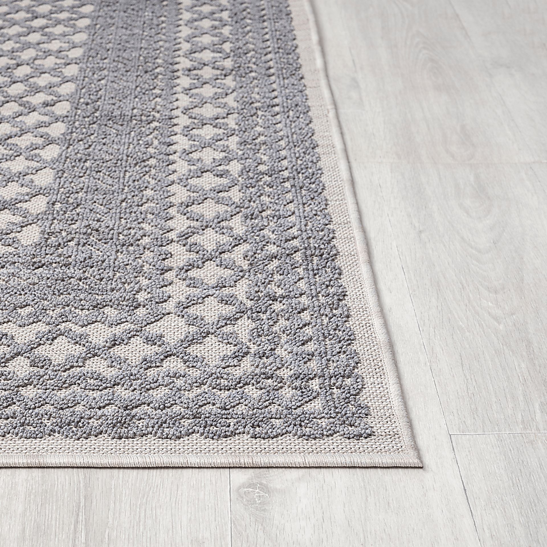 Isioco Blue 5' x 7' Indoor/Outdoor Rug - Image 4