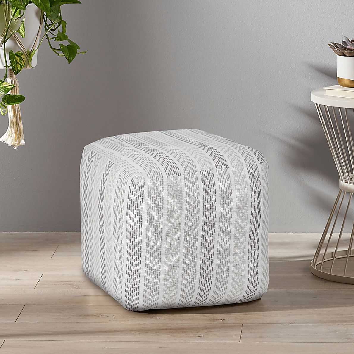 Istarie Pouf
