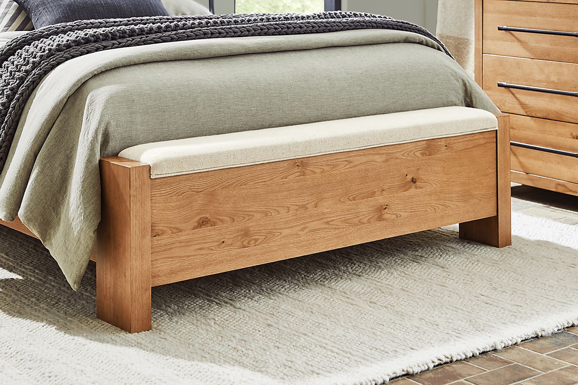 Ithaca Natural 3 Pc King Panel Bed with Bench - Image 4