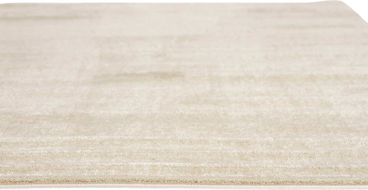 Iyleen Off-White Beige,White Rugs | Rooms to Go