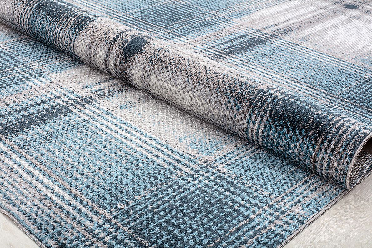 Namdera Blue 5'3 x 7' Rug