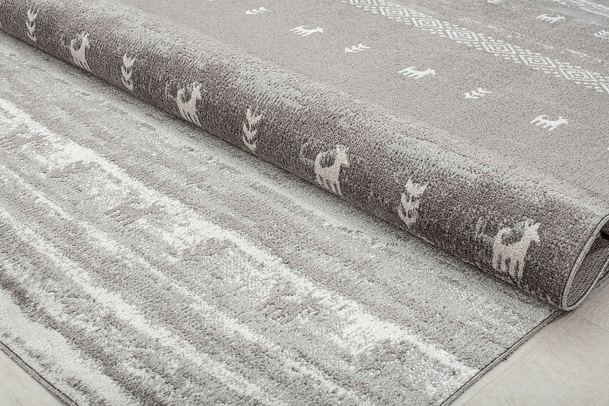 Kipidow Gray 5'3 x 7' rug