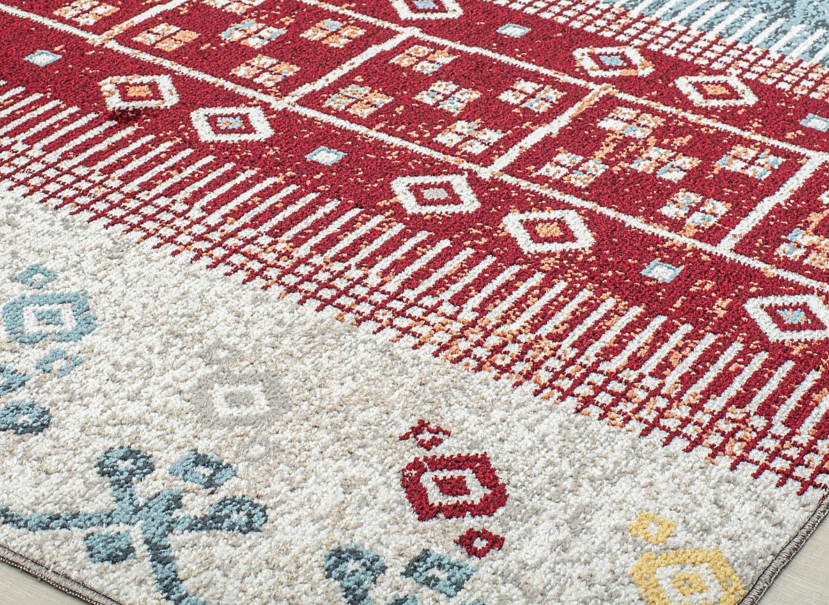 Bundado Red 5'3 x 7' Rug