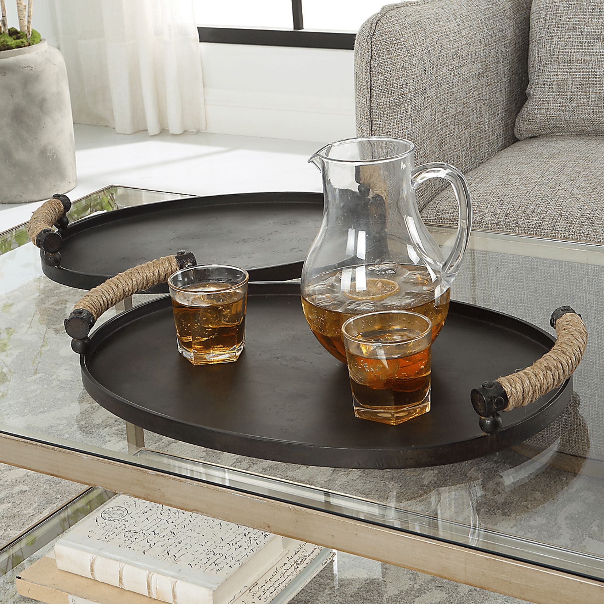 Jaky Bronze Trays, Set of 2 - Image 3