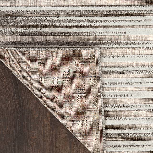 Jalia Light Gray 5' x 7' Indoor/Outdoor Rug - Thumbnail - Image 6