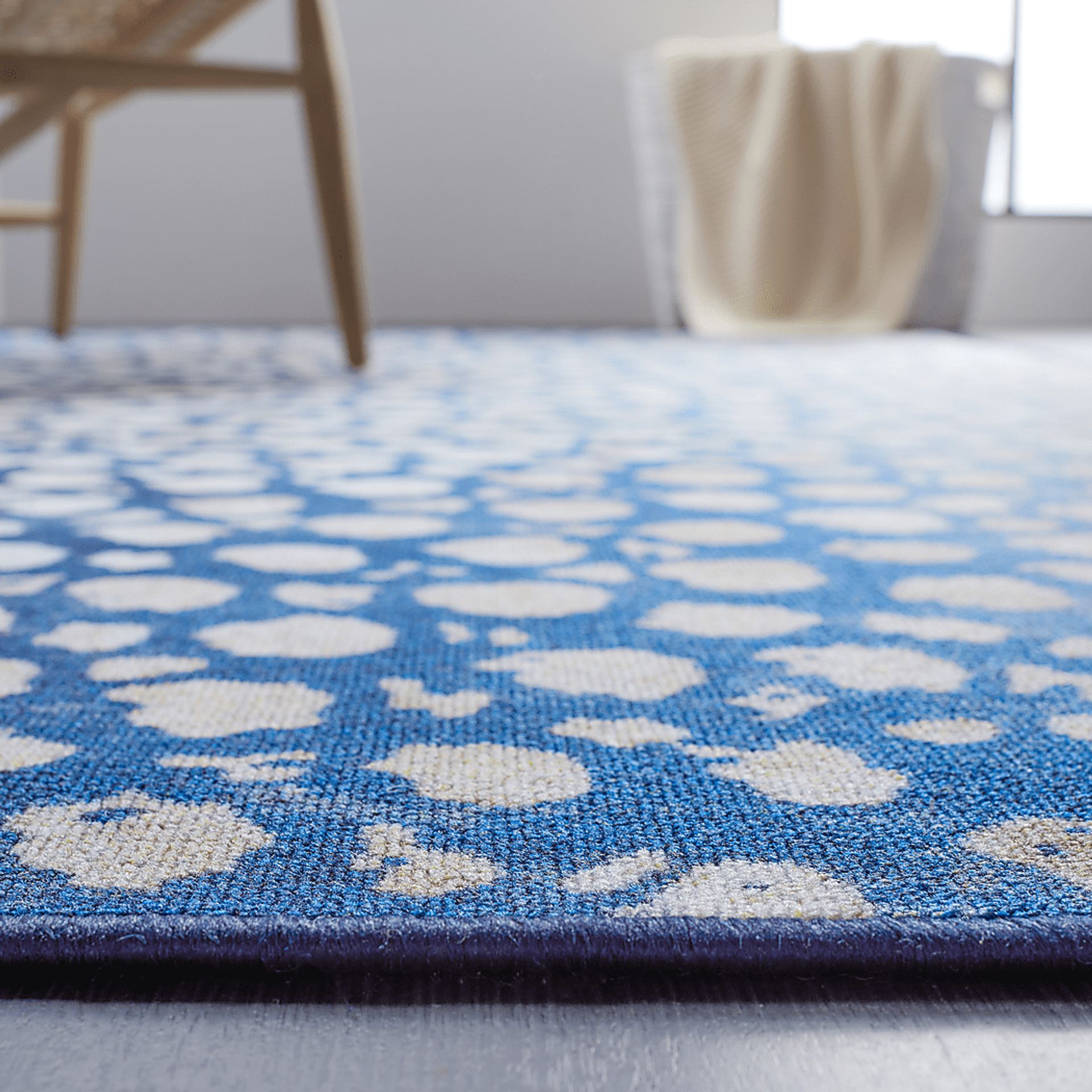 Jamuga Navy/Beige 7'9 x 10' Rug - Image 3