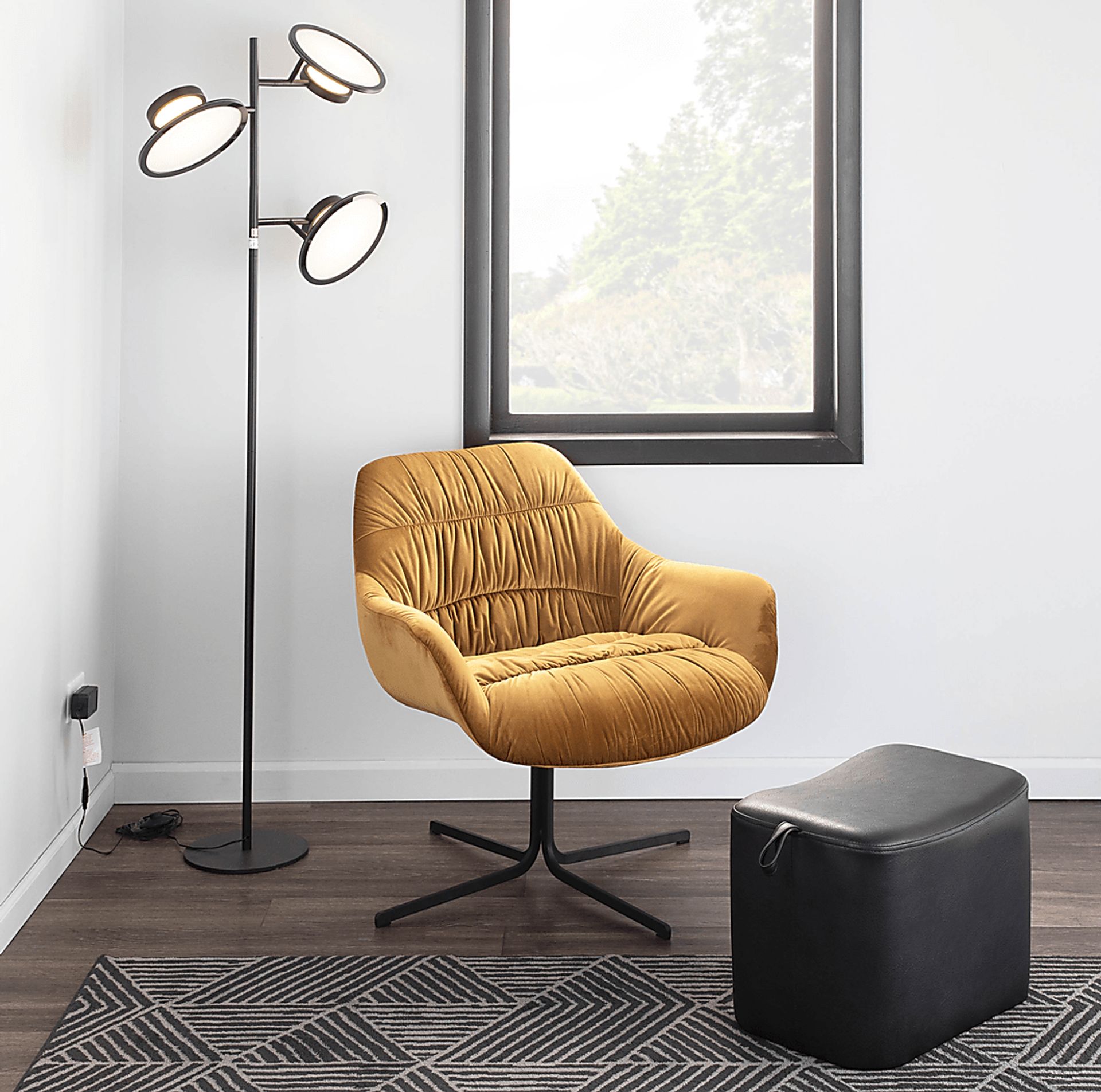Janann Black Floor Lamp - Image 11