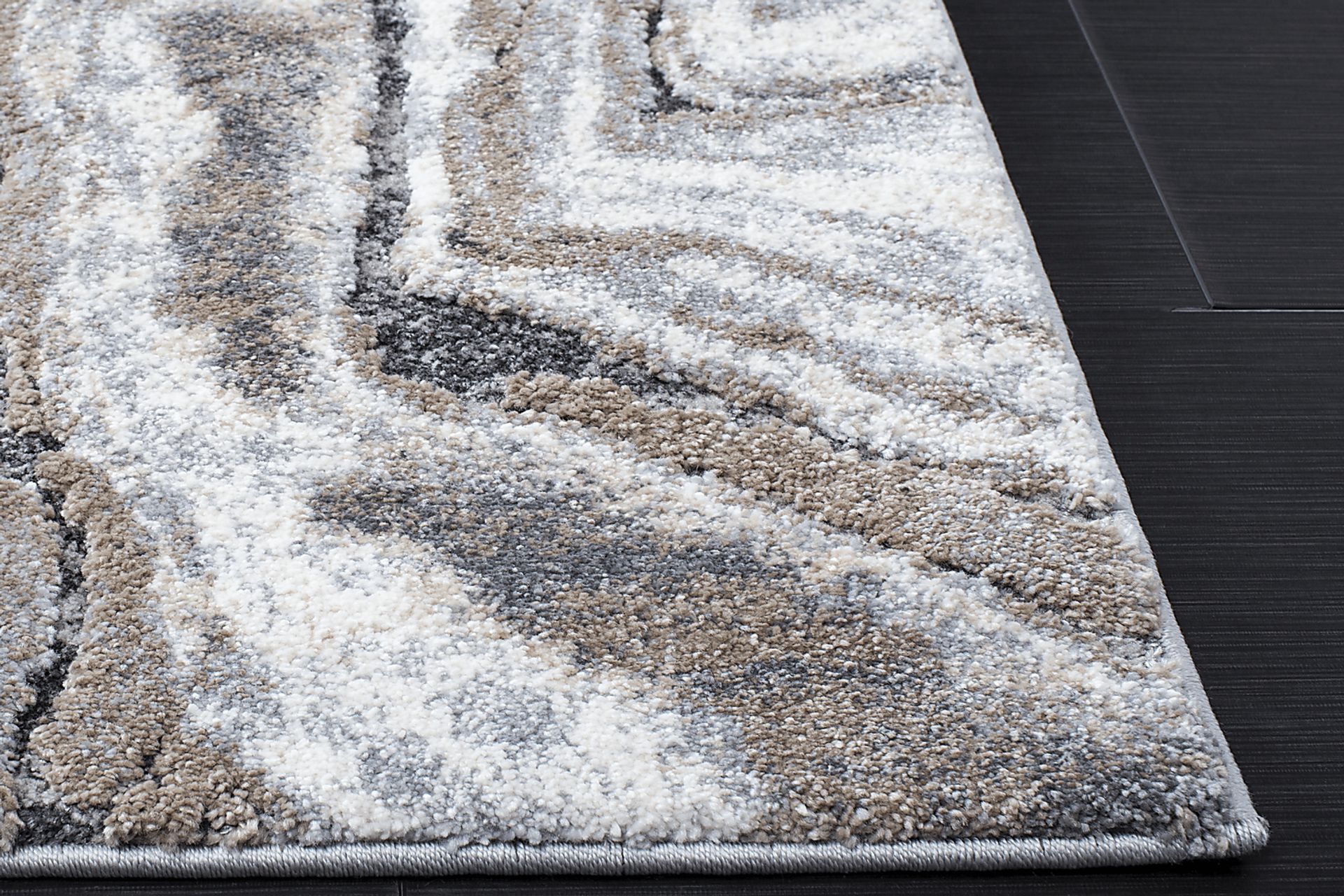 Janine Gray 5'5 x 7'5 Rug - Image 2