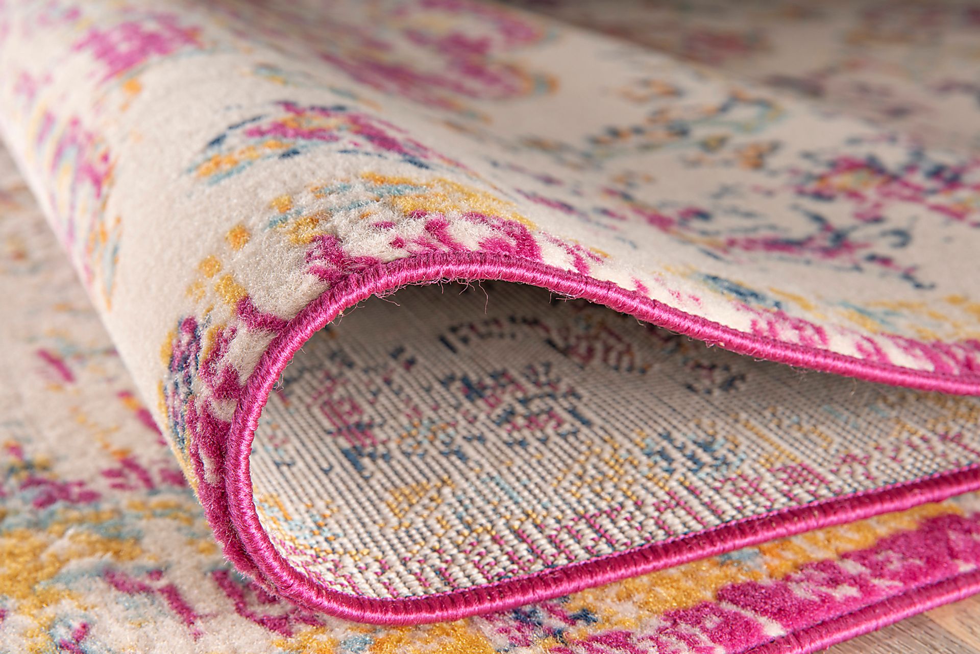 Jasbir Pink 5' x 7' Rug - Image 3