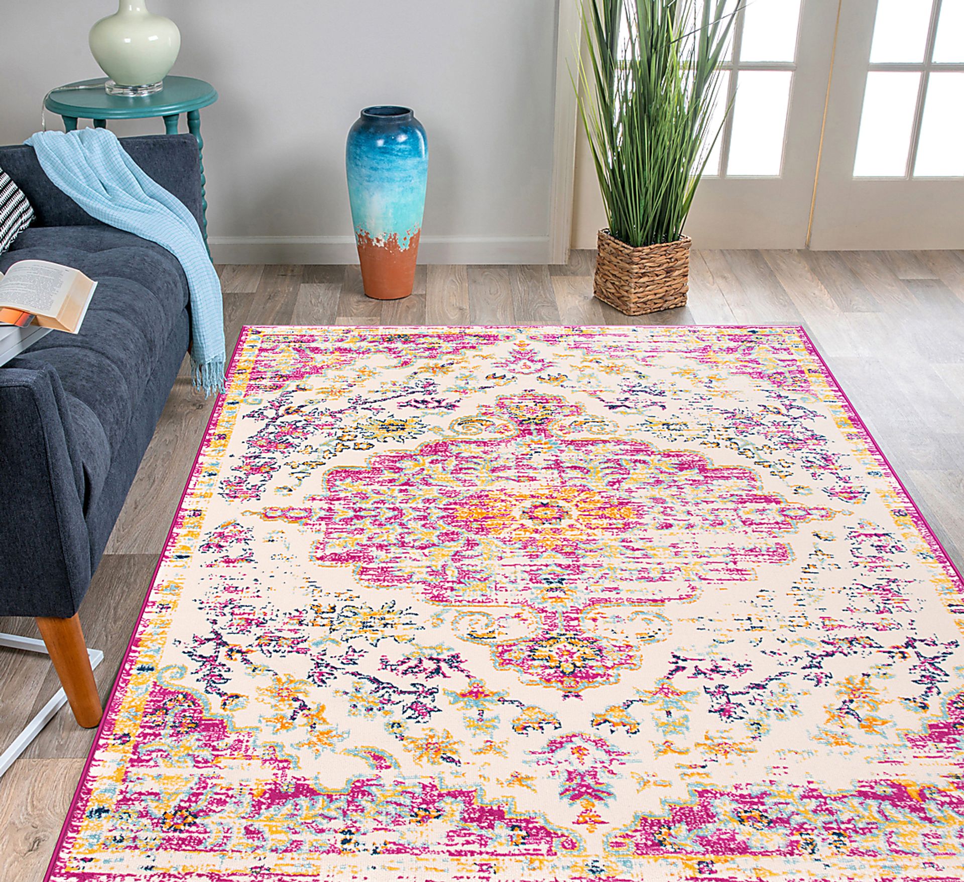 Jasbir Pink 5' x 7' Rug - Image 4