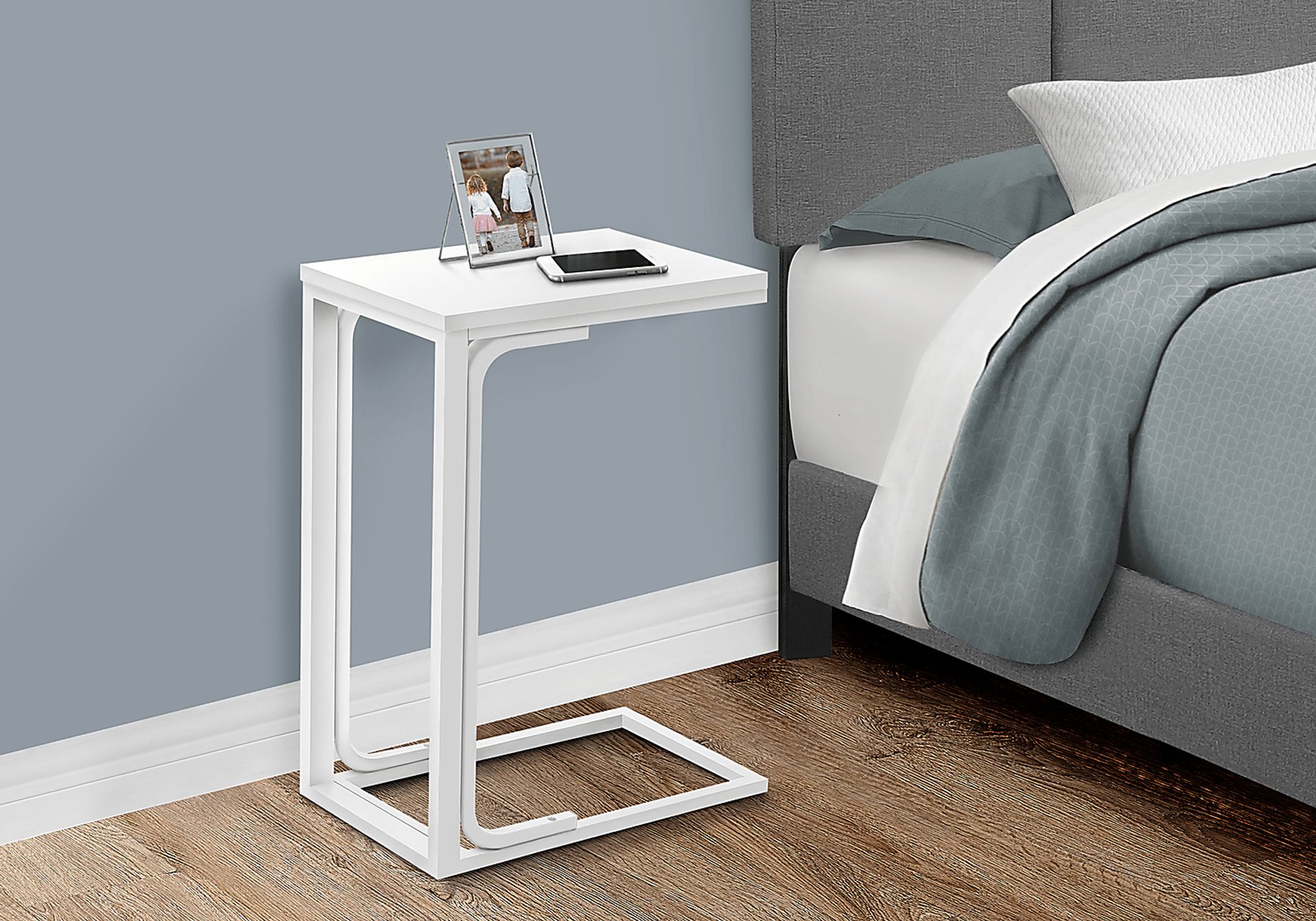 Jayfred White End Table - Image 12