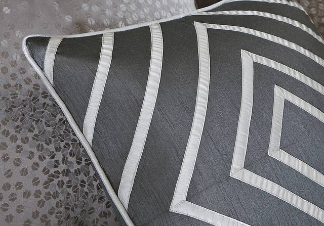 Jaylin Gray 7 Pc Queen Comforter Set - Thumbnail - Image 2